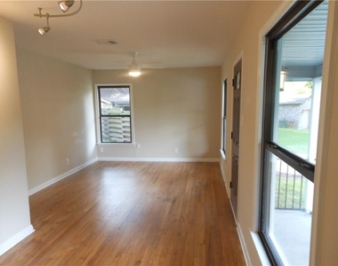 4615 Banister Ln - Photo Thumbnail 6