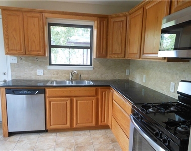 4615 Banister Ln - Photo Thumbnail 8