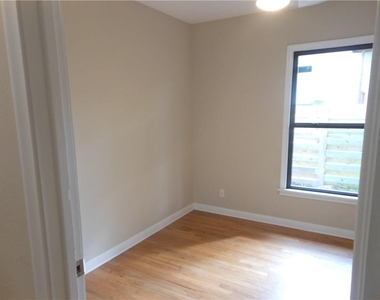 4615 Banister Ln - Photo Thumbnail 13