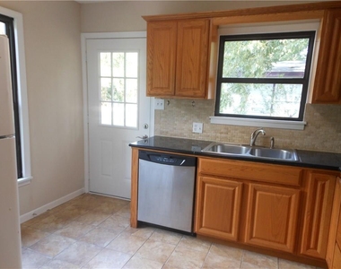 4615 Banister Ln - Photo Thumbnail 9