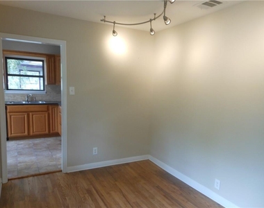 4615 Banister Ln - Photo Thumbnail 5