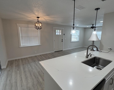 3968 Packard Drive - Photo Thumbnail 6