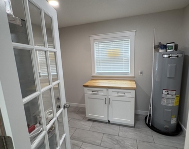 3968 Packard Drive - Photo Thumbnail 16