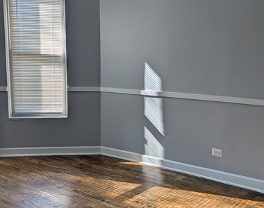 6401 S Saint Lawrence Avenue - Photo Thumbnail 3