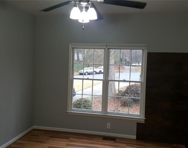 3885 Waterford Drive - Photo Thumbnail 17