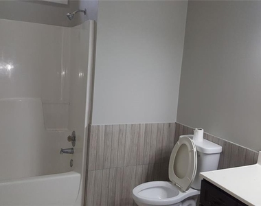 3885 Waterford Drive - Photo Thumbnail 33