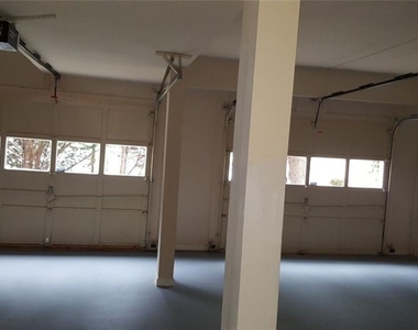 3885 Waterford Drive - Photo Thumbnail 34