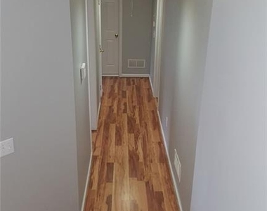 3885 Waterford Drive - Photo Thumbnail 6