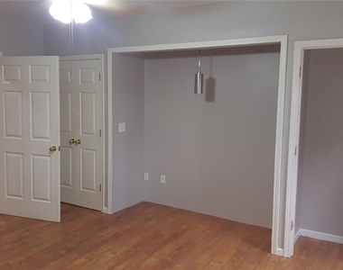 3885 Waterford Drive - Photo Thumbnail 22