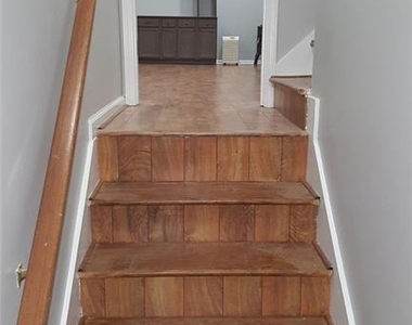 3885 Waterford Drive - Photo Thumbnail 19