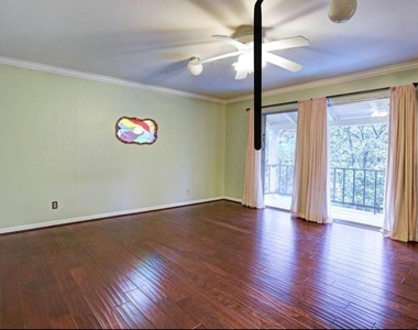11910 Steppingstone Lane - Photo Thumbnail 6