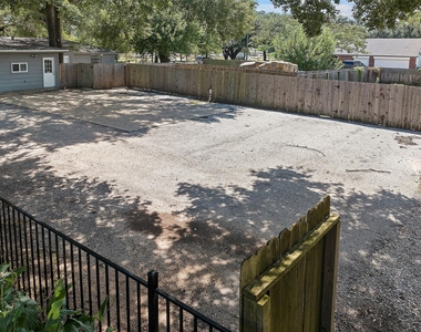 15915 Mueschke Road - Photo Thumbnail 26