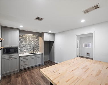 15915 Mueschke Road - Photo Thumbnail 10