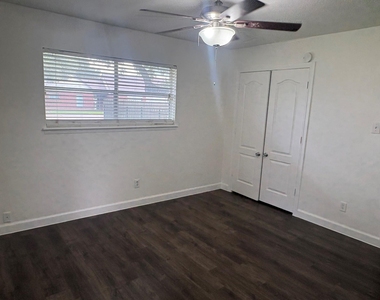 15915 Mueschke Road - Photo Thumbnail 21