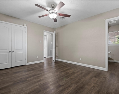 15915 Mueschke Road - Photo Thumbnail 37