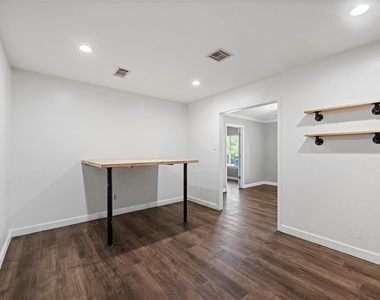 15915 Mueschke Road - Photo Thumbnail 9