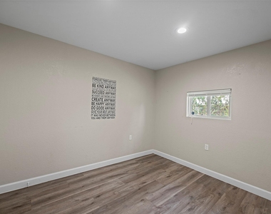 15915 Mueschke Road - Photo Thumbnail 14