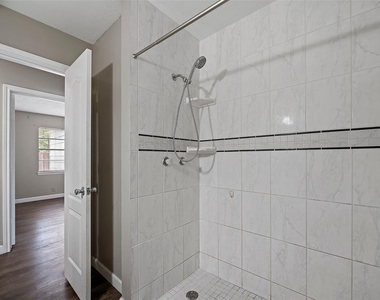 15915 Mueschke Road - Photo Thumbnail 33