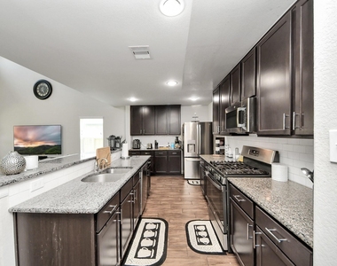 2643 Ridgeback Drive - Photo Thumbnail 11