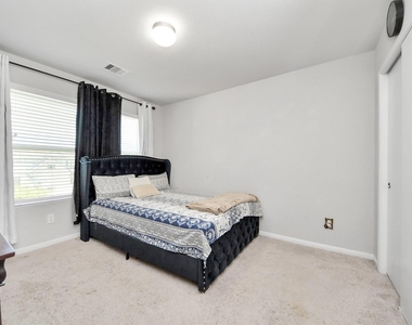 2643 Ridgeback Drive - Photo Thumbnail 34