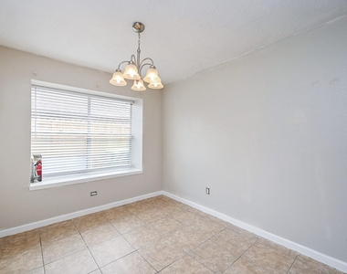 1114 Blue Diamond Drive - Photo Thumbnail 6