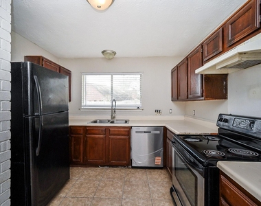 1114 Blue Diamond Drive - Photo Thumbnail 8