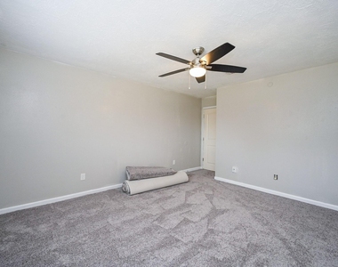 1114 Blue Diamond Drive - Photo Thumbnail 10