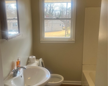 809 Fort Henry Street - Photo Thumbnail 17