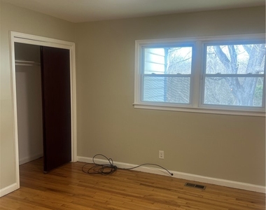 809 Fort Henry Street - Photo Thumbnail 11