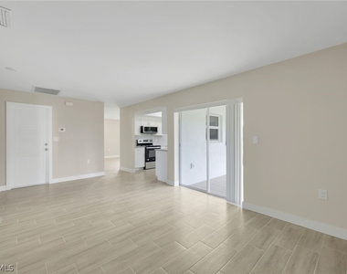 27150 Esther Drive - Photo Thumbnail 12