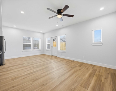 7625 De Priest Street - Photo Thumbnail 3