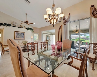 9341 White Hickory Lane - Photo Thumbnail 6
