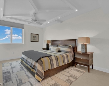 7515 Pelican Bay Boulevard - Photo Thumbnail 28