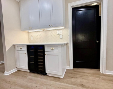 300 Dunnam Avenue - Photo Thumbnail 14