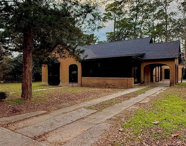 300 Dunnam Avenue - Photo Thumbnail 3