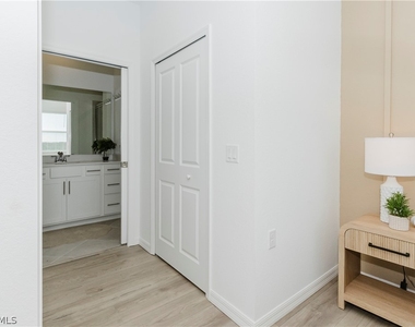 15275 Green Acre Avenue - Photo Thumbnail 9