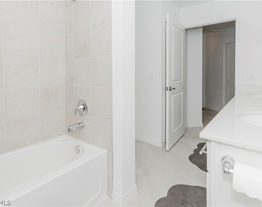 15285 Green Acre Avenue - Photo Thumbnail 23