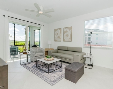 15285 Green Acre Avenue - Photo Thumbnail 9