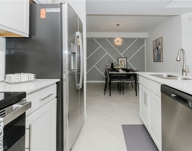 15285 Green Acre Avenue - Photo Thumbnail 1