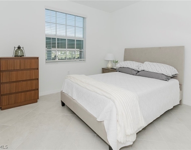 15285 Green Acre Avenue - Photo Thumbnail 19