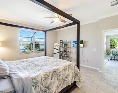 16315 Bonita Landing Circle - Photo Thumbnail 15