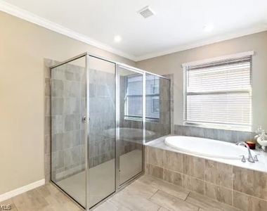 16315 Bonita Landing Circle - Photo Thumbnail 17
