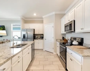 16315 Bonita Landing Circle - Photo Thumbnail 6