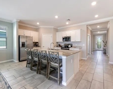16315 Bonita Landing Circle - Photo Thumbnail 3