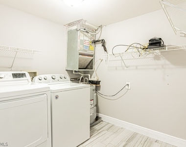 1392 Churchill Circle - Photo Thumbnail 15