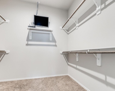 14214 Glacier Bay Court - Photo Thumbnail 16