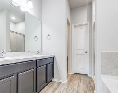 14214 Glacier Bay Court - Photo Thumbnail 14