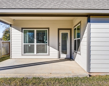 204 Shoreview Drive - Photo Thumbnail 41