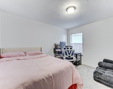 204 Shoreview Drive - Photo Thumbnail 37