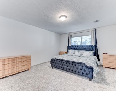 204 Shoreview Drive - Photo Thumbnail 28
